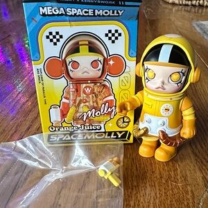Pop Mart Mega Space Molly Funshine Bear Orange Juice Space Molly